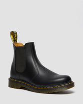 2976 yellow stitch smooth leather chelsea boots