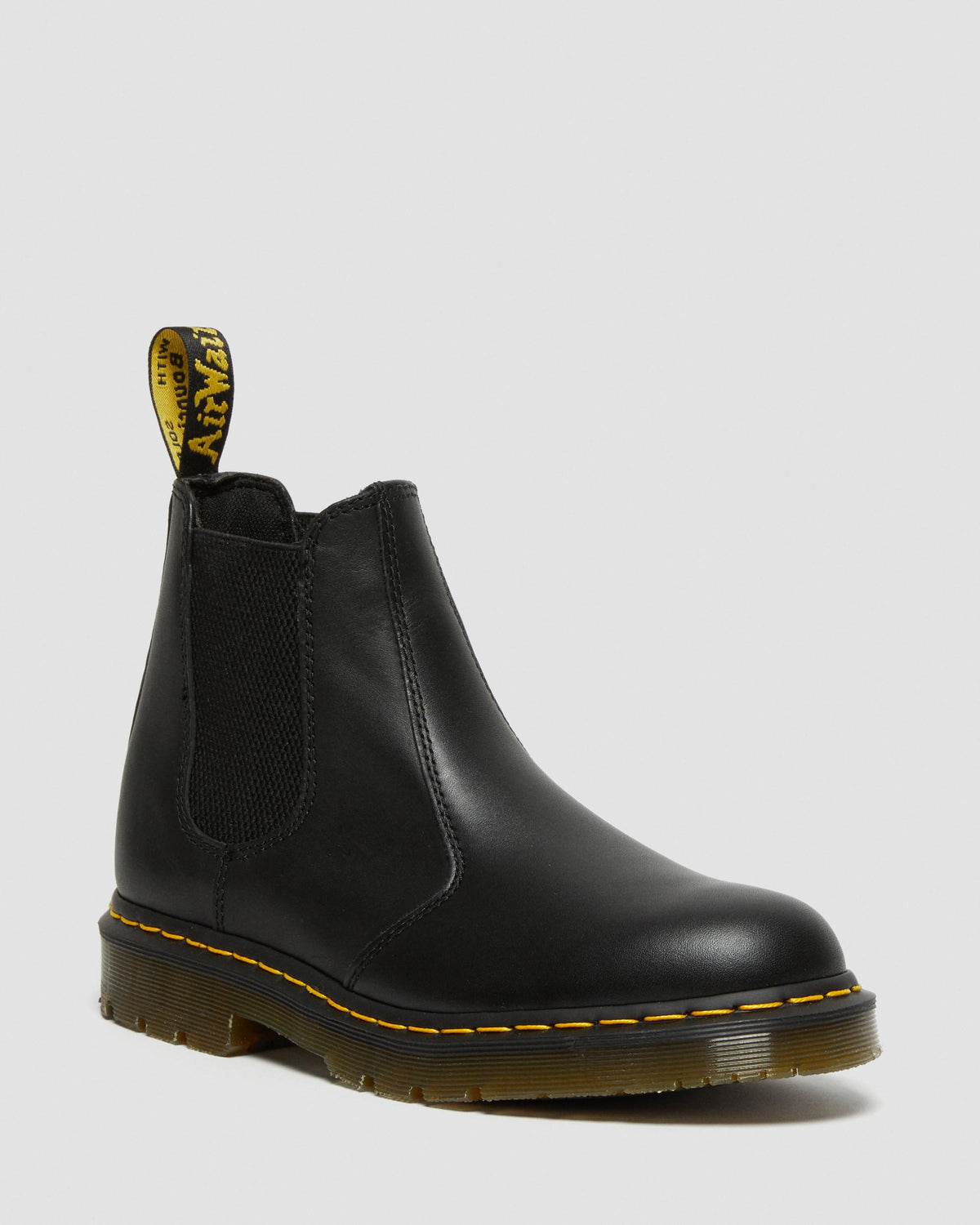 2976 slip resistant leather chelsea boots
